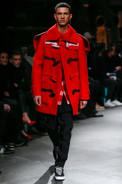 Look 22
